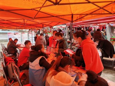 麻栗坡組織開展&ldquo;春風(fēng)行動(dòng)&rdquo;招聘活動(dòng)